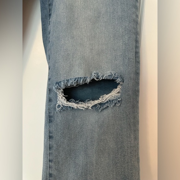 Kensie Blue Ripped Straight Leg Jeans 29 - Picture 4 of 10